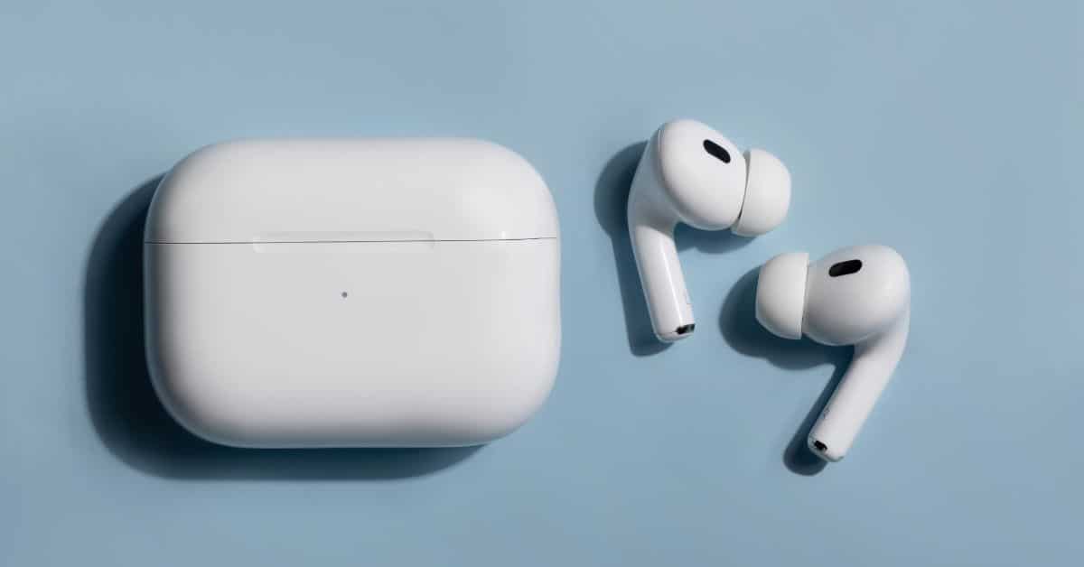 Airpods Pro 2 מול Airpods 3 – איזה סוג אוזניות מתאים לכם יותר?