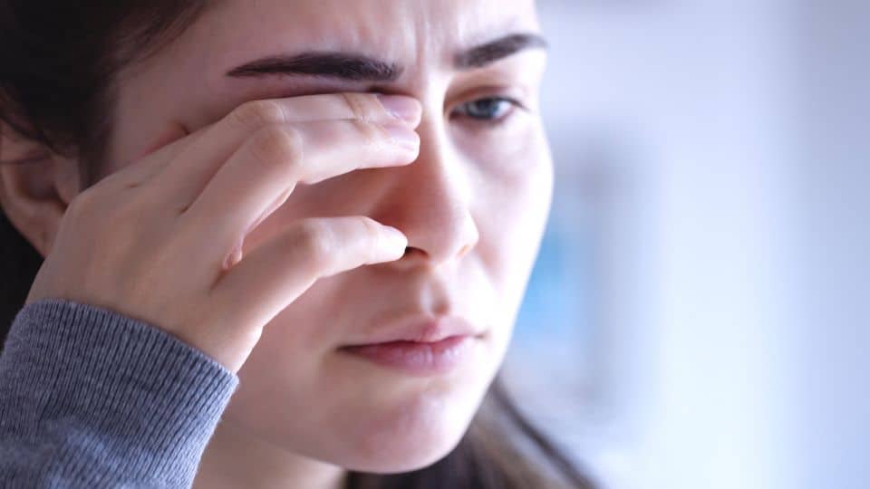 כוויות כימיות או התזות